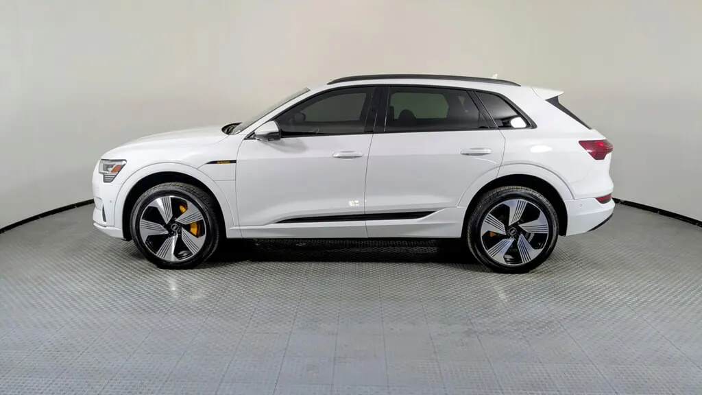 Florida Fine Cars - Used AUDI E-TRON 2022 ORLANDO PREMIUM PLUS