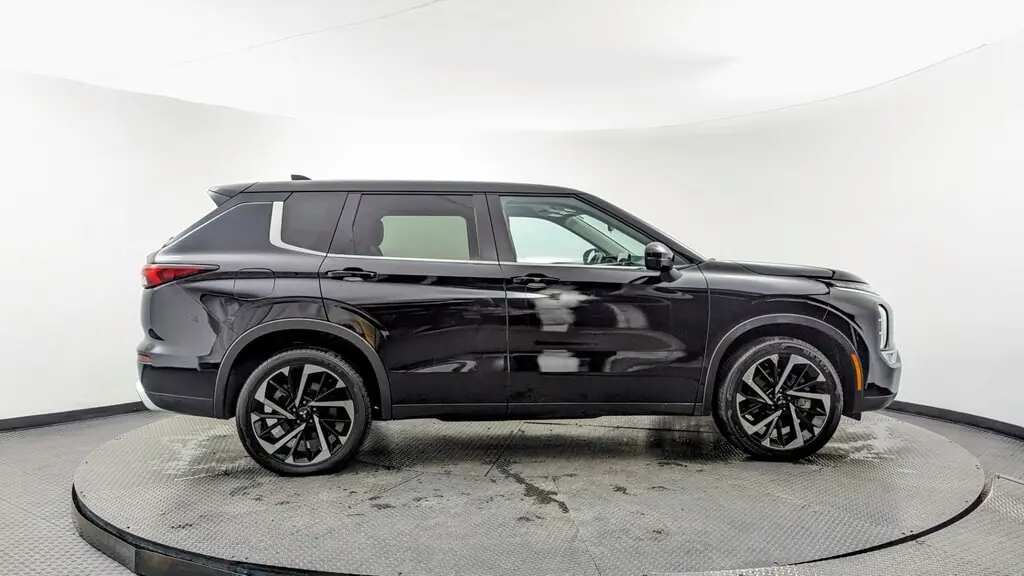 Florida Fine Cars - Used MITSUBISHI OUTLANDER 2024 MIAMI SE
