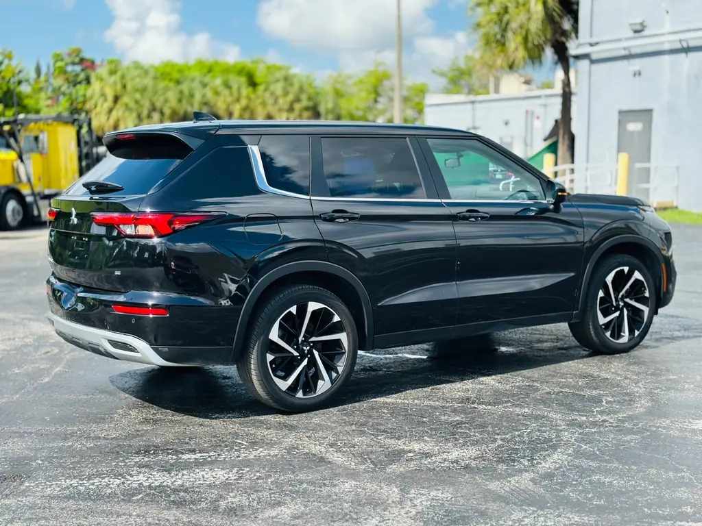 Florida Fine Cars - Used MITSUBISHI OUTLANDER 2024 MIAMI SE
