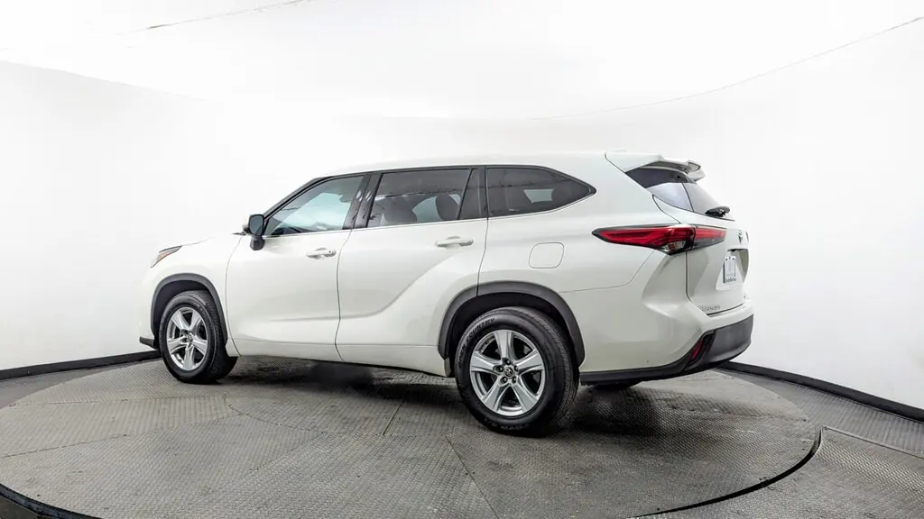 Florida Fine Cars - Used TOYOTA HIGHLANDER 2021 MIAMI LE