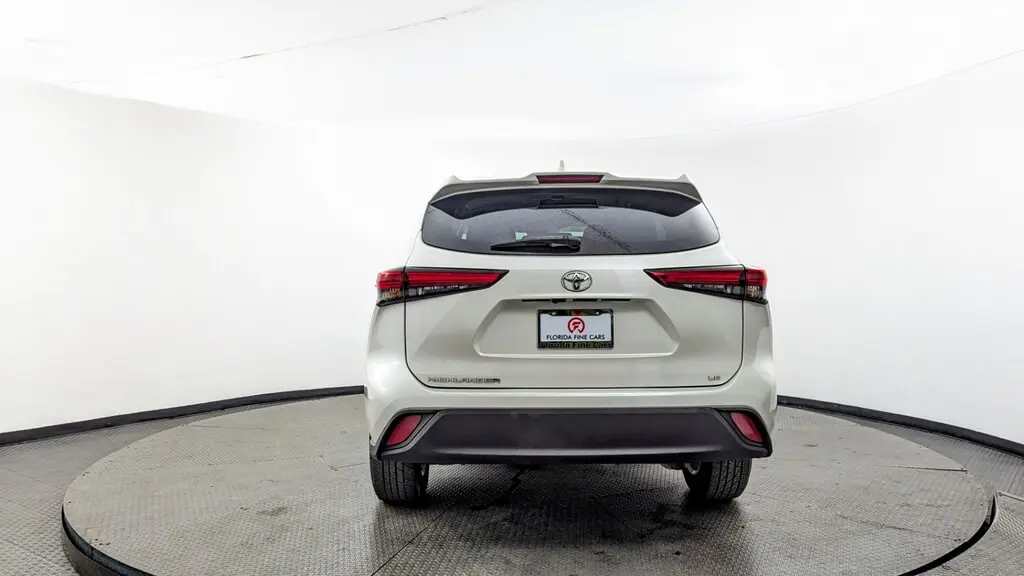 Florida Fine Cars - Used TOYOTA HIGHLANDER 2021 MIAMI LE