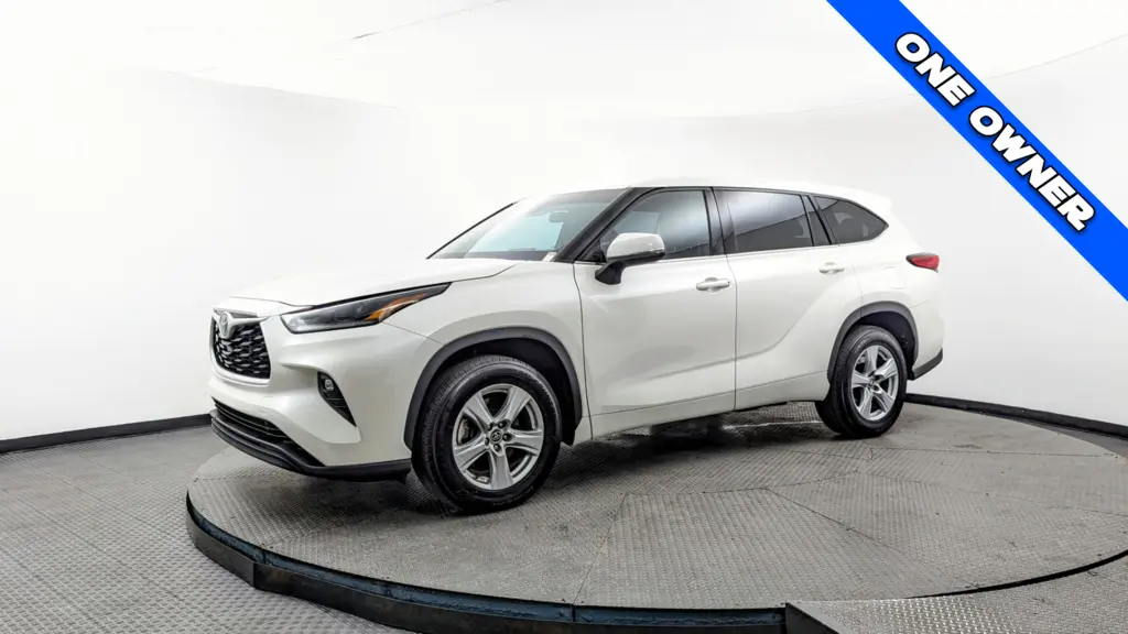 Florida Fine Cars - Used TOYOTA HIGHLANDER 2021 MIAMI LE