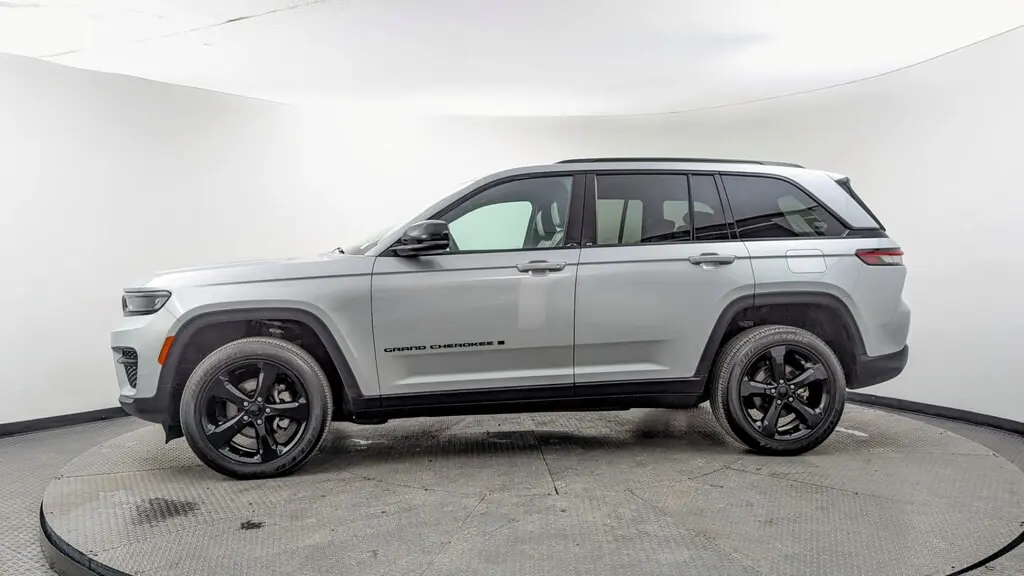 Florida Fine Cars - Used JEEP GRAND CHEROKEE 2024 WEST PALM ALTITUDE