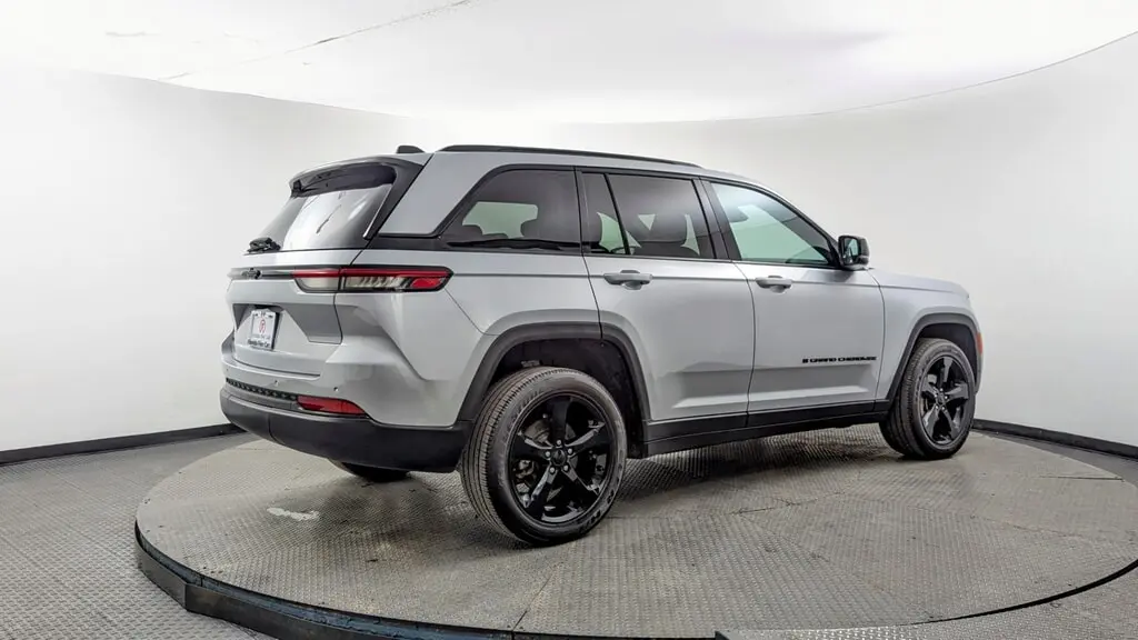 Florida Fine Cars - Used JEEP GRAND CHEROKEE 2024 WEST PALM ALTITUDE