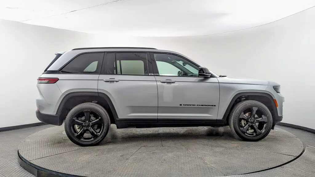 Florida Fine Cars - Used JEEP GRAND CHEROKEE 2024 WEST PALM ALTITUDE
