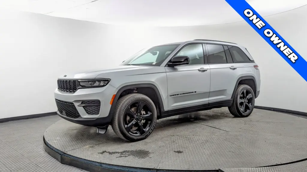 Florida Fine Cars - Used JEEP GRAND CHEROKEE 2024 WEST PALM ALTITUDE