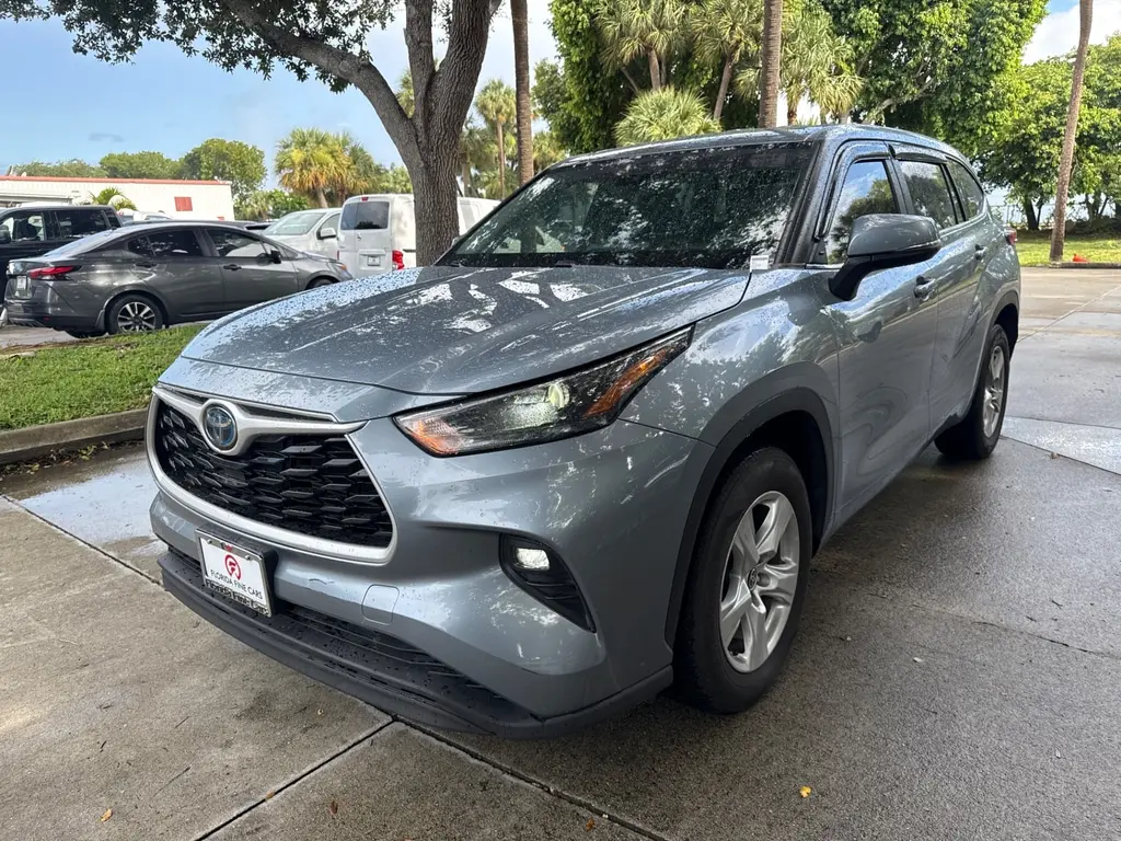 Florida Fine Cars - Used TOYOTA HIGHLANDER 2023 WEST PALM HYBRID LE