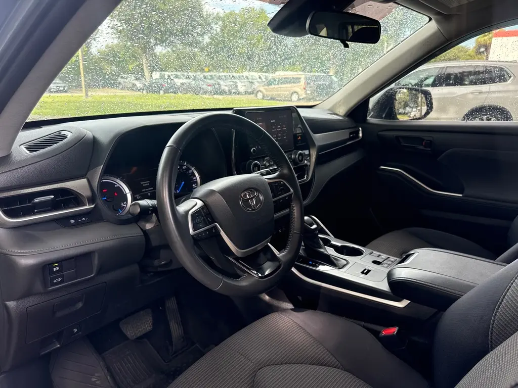 Florida Fine Cars - Used TOYOTA HIGHLANDER 2023 WEST PALM HYBRID LE