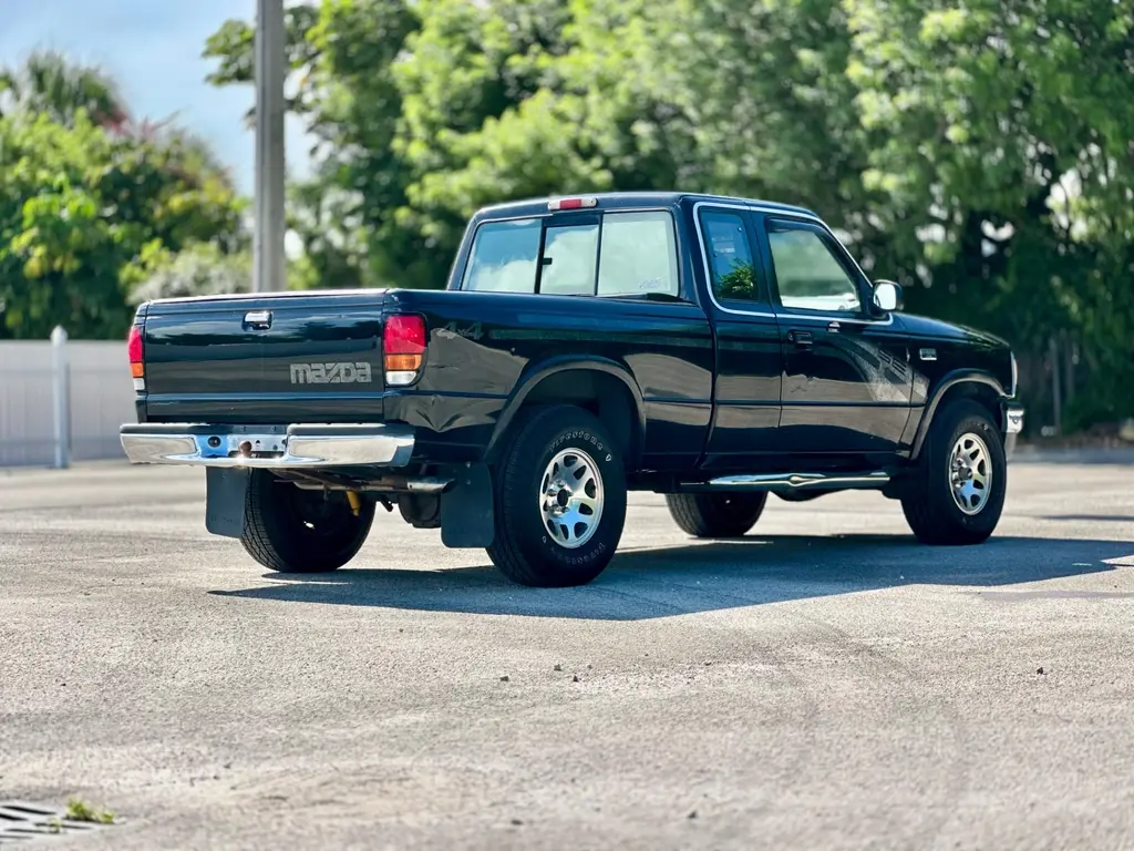 Florida Fine Cars - Used MAZDA B-SERIES 4WD 1997 MARGATE SE