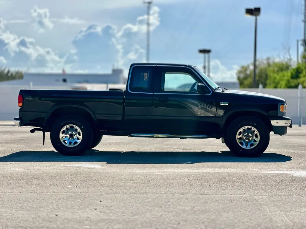 Florida Fine Cars - Used MAZDA B-SERIES 4WD 1997 MARGATE SE