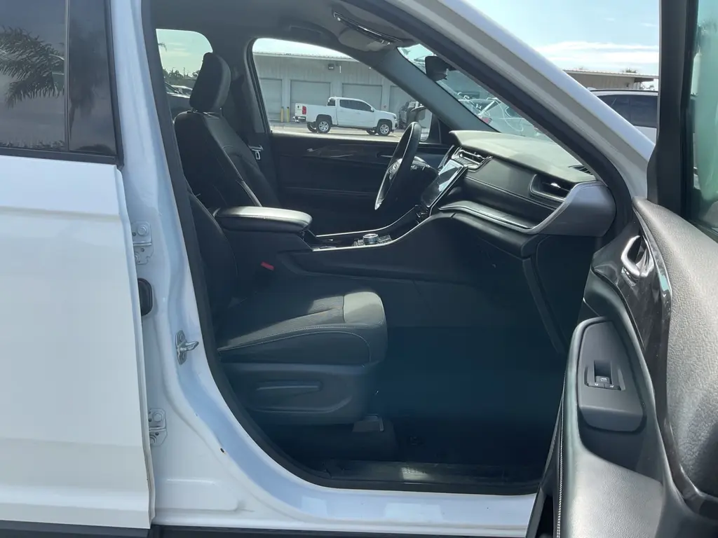 Florida Fine Cars - Used JEEP GRAND CHEROKEE 2022 ORLANDO LAREDO