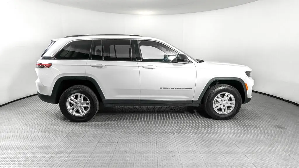 Florida Fine Cars - Used JEEP GRAND CHEROKEE 2022 ORLANDO LAREDO