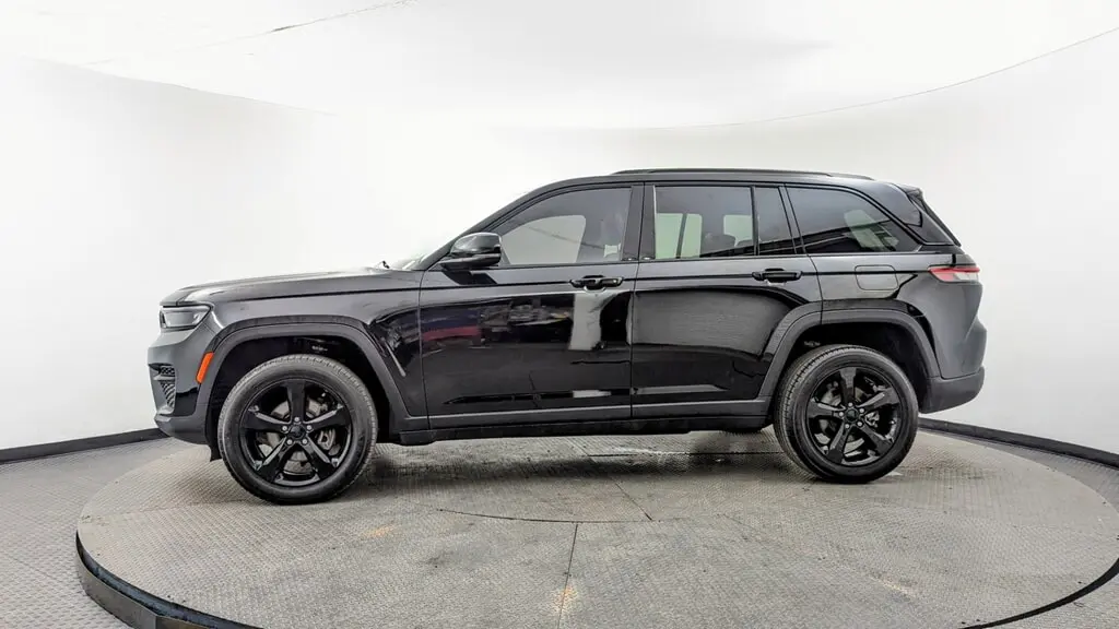 Florida Fine Cars - Used JEEP GRAND CHEROKEE 2022 MIAMI ALTITUDE