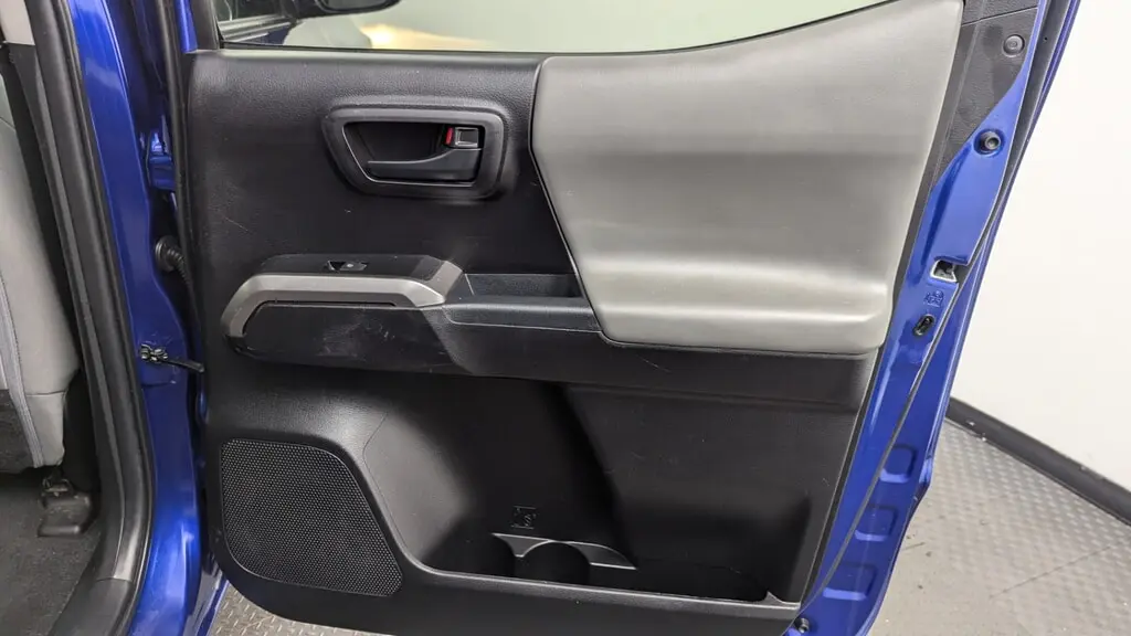Florida Fine Cars - Used TOYOTA TACOMA 4WD 2022 WEST PALM SR5