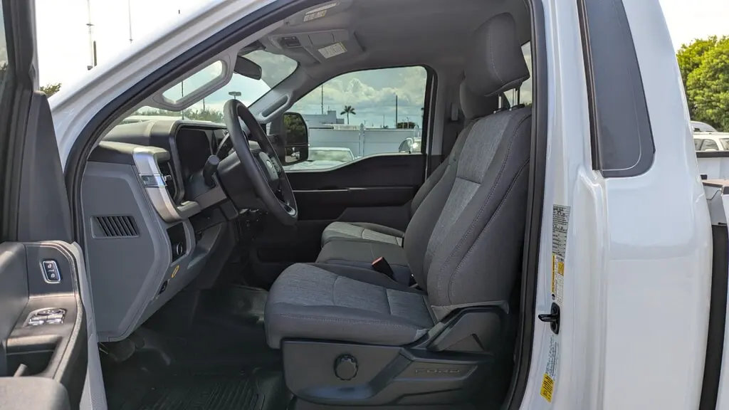 Florida Fine Cars - Used FORD SUPER DUTY F-250 SRW 2024 MIAMI XL