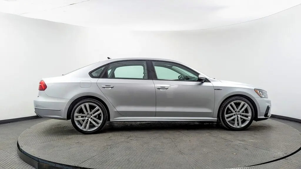 Florida Fine Cars - Used VOLKSWAGEN PASSAT 2018 WEST PALM 2.0T S