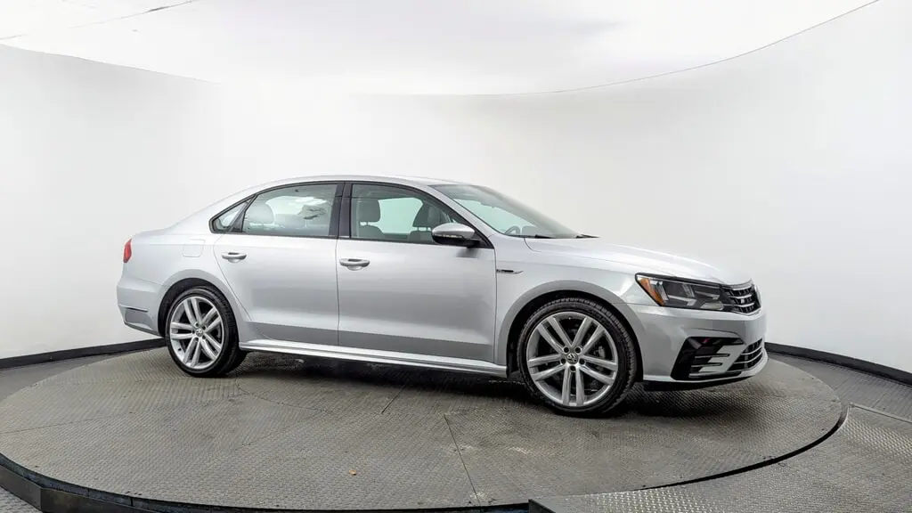 Florida Fine Cars - Used VOLKSWAGEN PASSAT 2018 WEST PALM 2.0T S