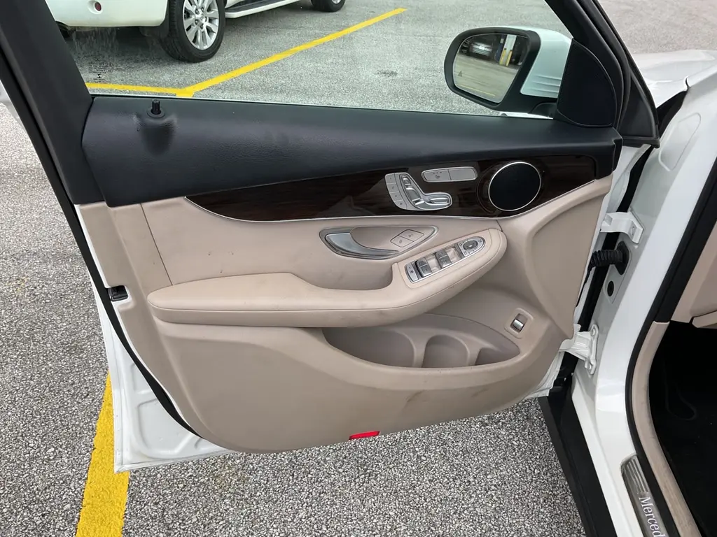 Florida Fine Cars - Used MERCEDES-BENZ GLC 2021 ORLANDO GLC 300