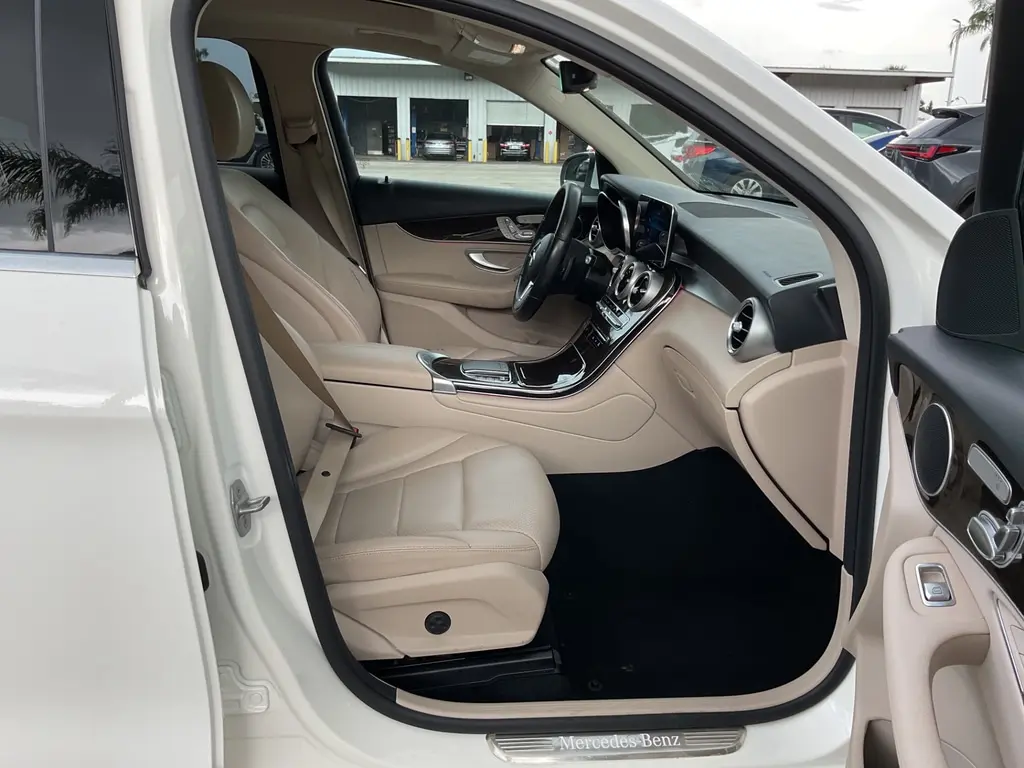 Florida Fine Cars - Used MERCEDES-BENZ GLC 2021 ORLANDO GLC 300