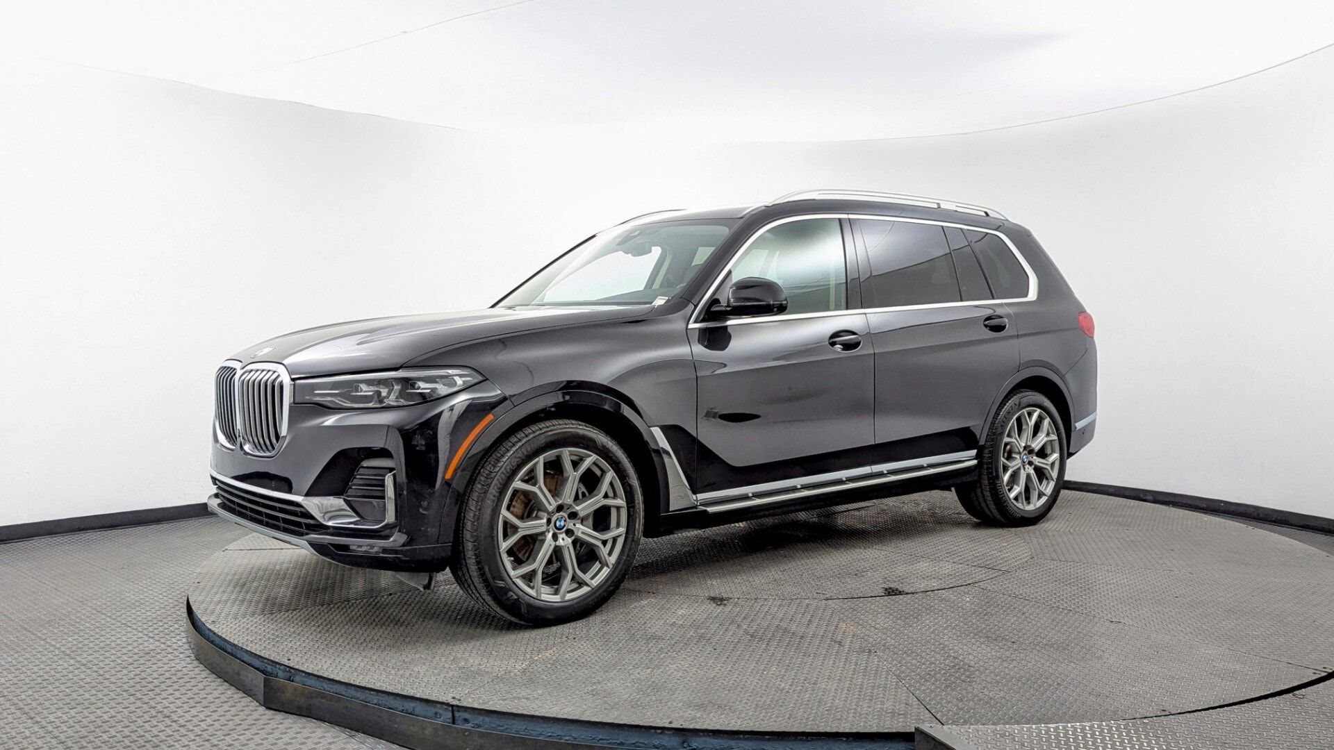2022 BMW X7 40i's photo