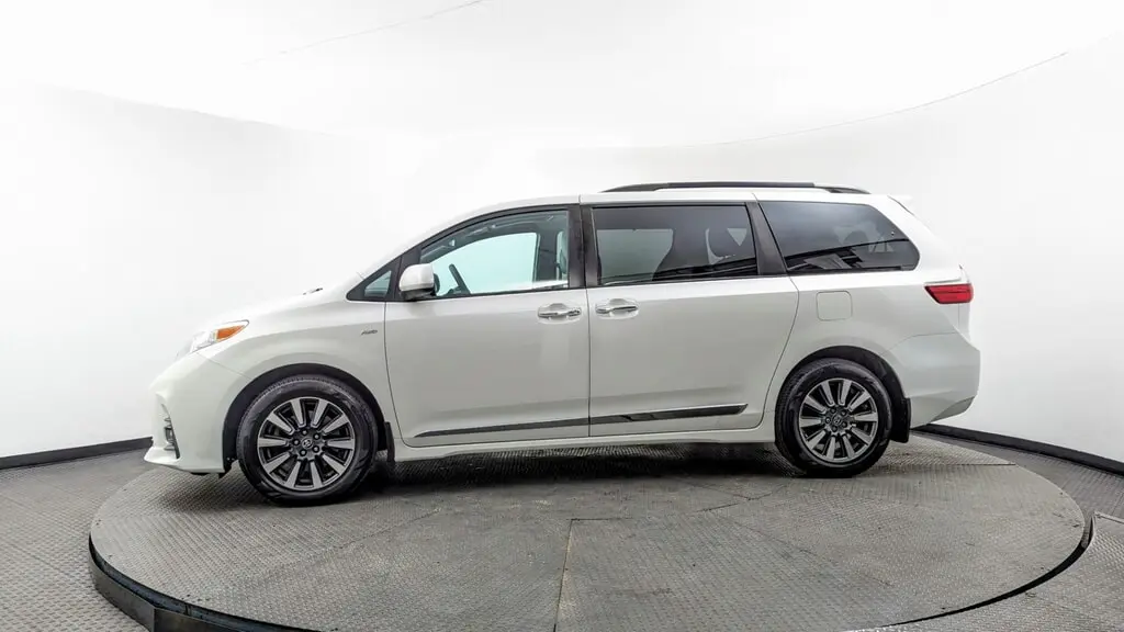 Florida Fine Cars - Used TOYOTA SIENNA 2020 MIAMI XLE