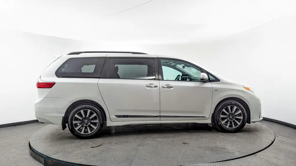 Florida Fine Cars - Used TOYOTA SIENNA 2020 MIAMI XLE