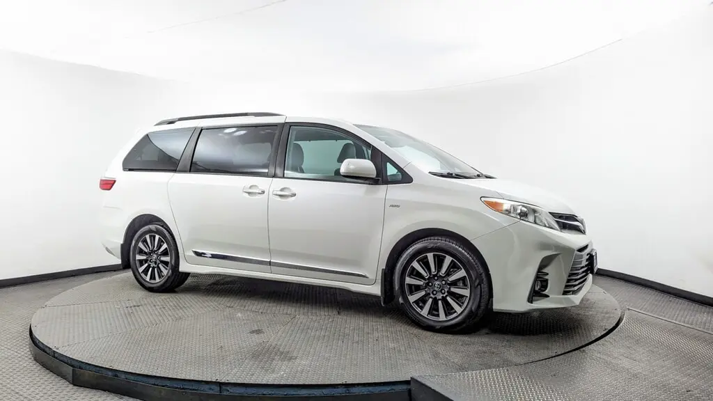 Florida Fine Cars - Used TOYOTA SIENNA 2020 MIAMI XLE