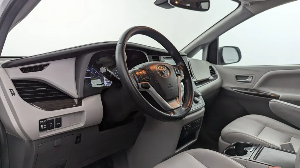 Florida Fine Cars - Used TOYOTA SIENNA 2020 MIAMI XLE