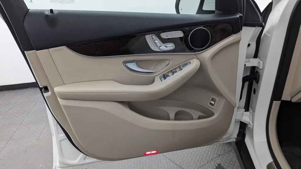 Florida Fine Cars - Used MERCEDES-BENZ GLC 2022 WEST PALM GLC 300