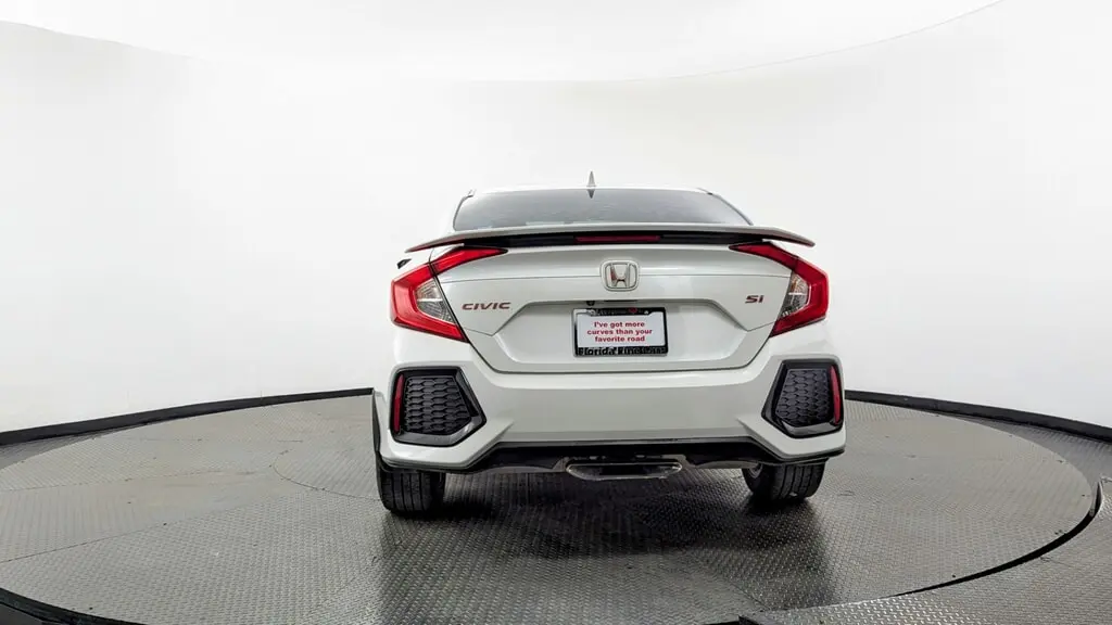 2018 Honda Civic Si photo 2