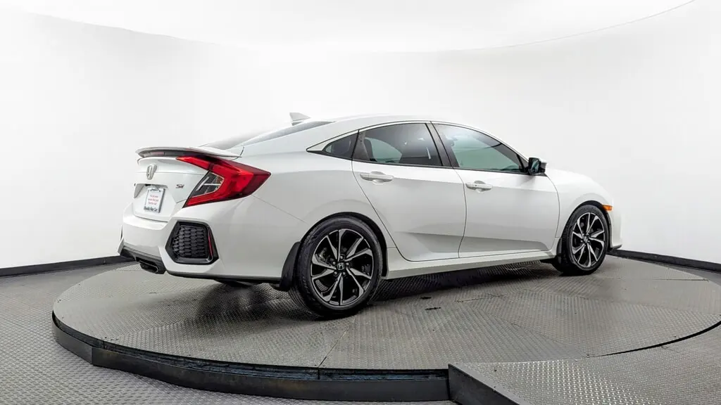 2018 Honda Civic Si photo 3