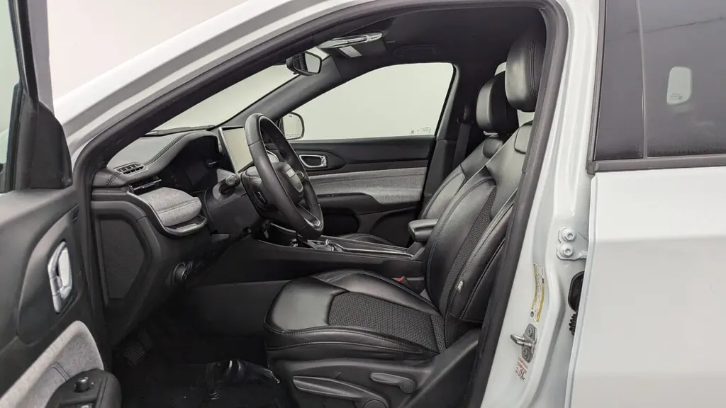 Florida Fine Cars - Used JEEP COMPASS 2023 MIAMI LATITUDE