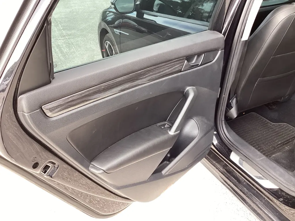 Florida Fine Cars - Used VOLKSWAGEN PASSAT 2020 ORLANDO 2.0T R-LINE