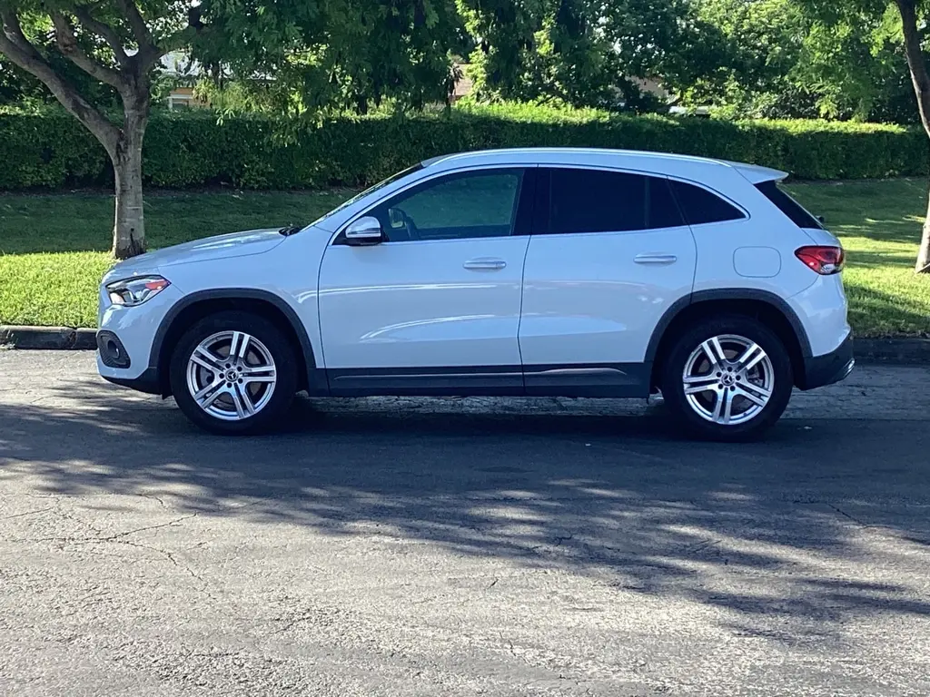 Florida Fine Cars - Used MERCEDES-BENZ GLA 2021 MIAMI GLA 250