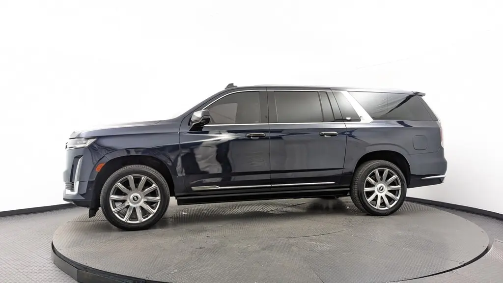 2021 Cadillac Escalade ESV Premium Luxury Platinum photo 2
