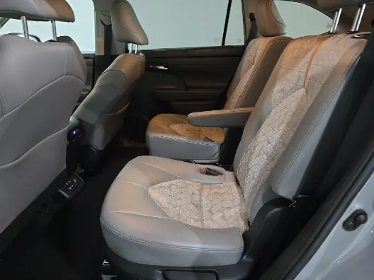 Florida Fine Cars - Used TOYOTA HIGHLANDER 2022 ORLANDO HYBRID BRONZE EDITION