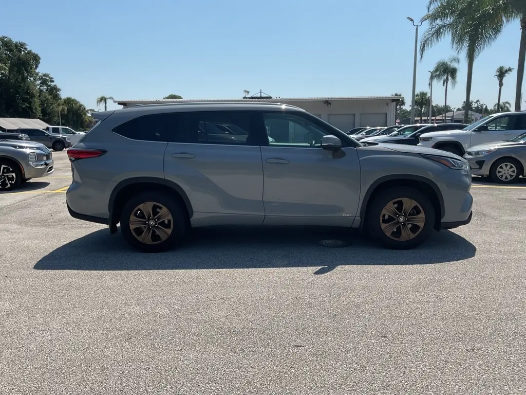 Florida Fine Cars - Used TOYOTA HIGHLANDER 2022 ORLANDO HYBRID BRONZE EDITION