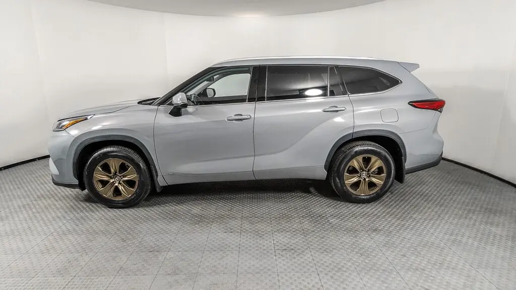 Florida Fine Cars - Used TOYOTA HIGHLANDER 2022 ORLANDO HYBRID BRONZE EDITION