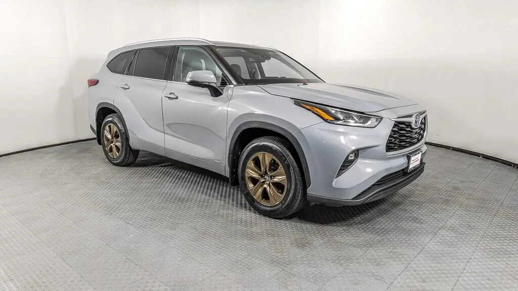 Florida Fine Cars - Used TOYOTA HIGHLANDER 2022 ORLANDO HYBRID BRONZE EDITION
