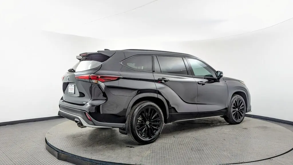 Florida Fine Cars - Used TOYOTA HIGHLANDER 2024 MIAMI XSE