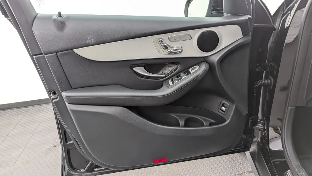 Florida Fine Cars - Used MERCEDES-BENZ GLC 2021 WEST PALM GLC 300