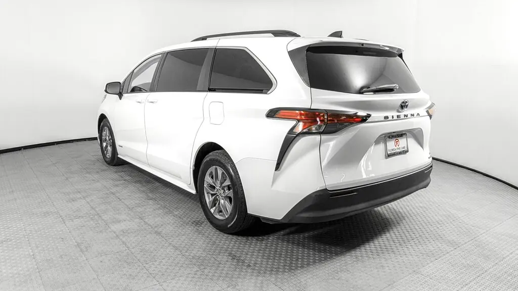 Florida Fine Cars - Used TOYOTA SIENNA 2021 ORLANDO LE