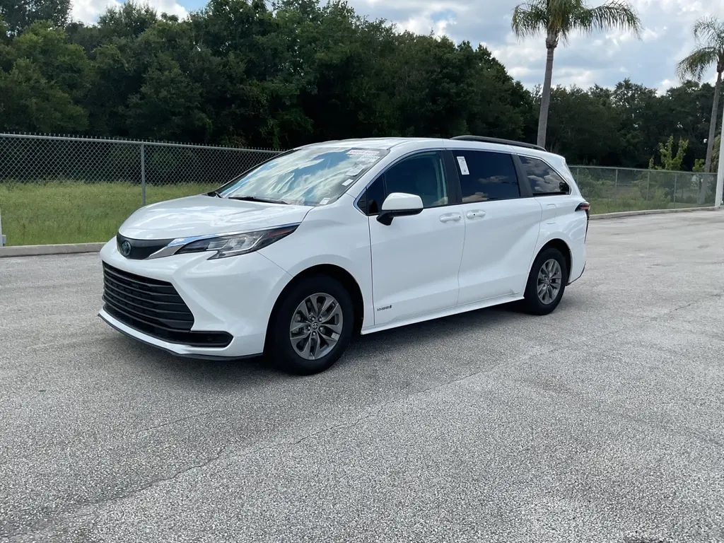 Florida Fine Cars - Used TOYOTA SIENNA 2021 ORLANDO LE