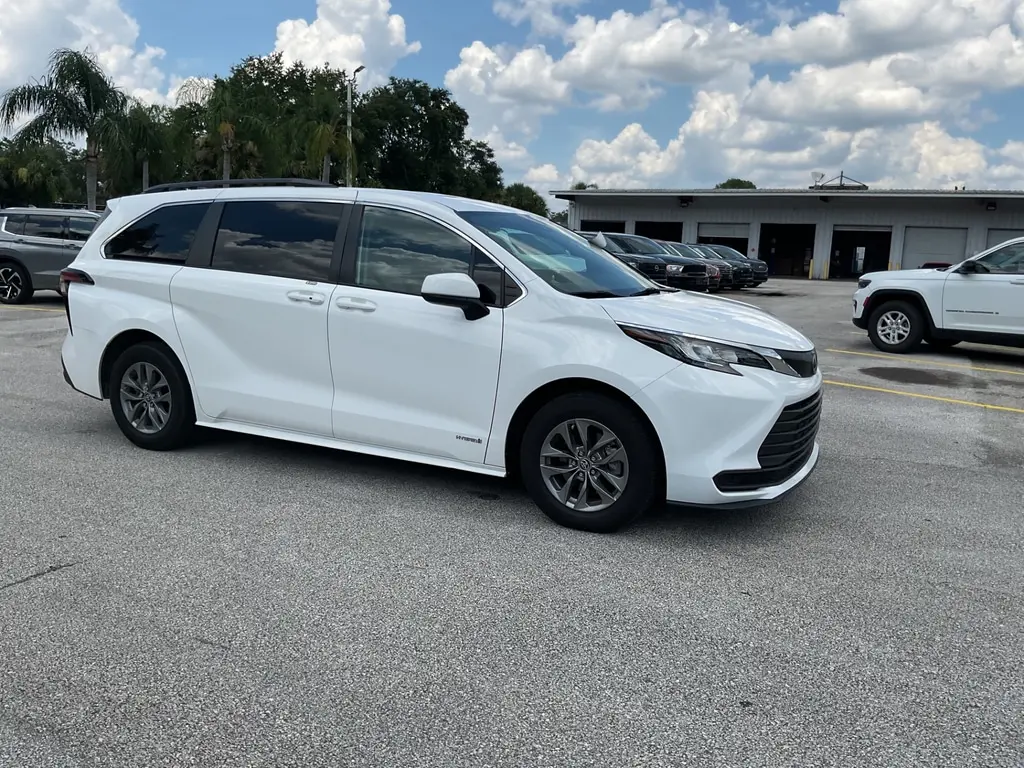 Florida Fine Cars - Used TOYOTA SIENNA 2021 ORLANDO LE