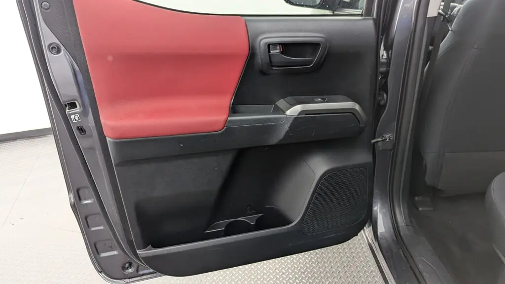 Florida Fine Cars - Used TOYOTA TACOMA 4WD 2019 MIAMI SR5
