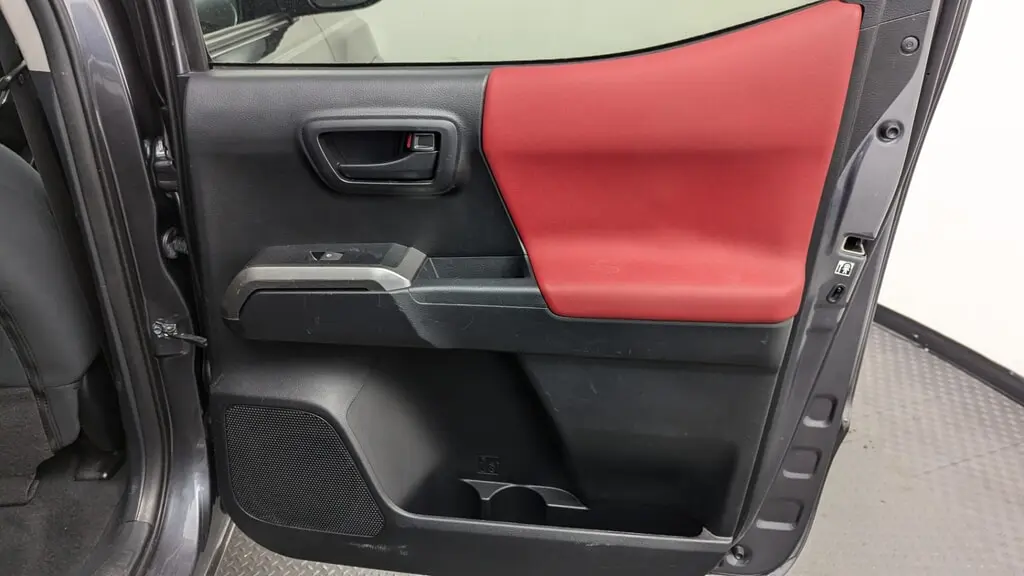 Florida Fine Cars - Used TOYOTA TACOMA 4WD 2019 MIAMI SR5