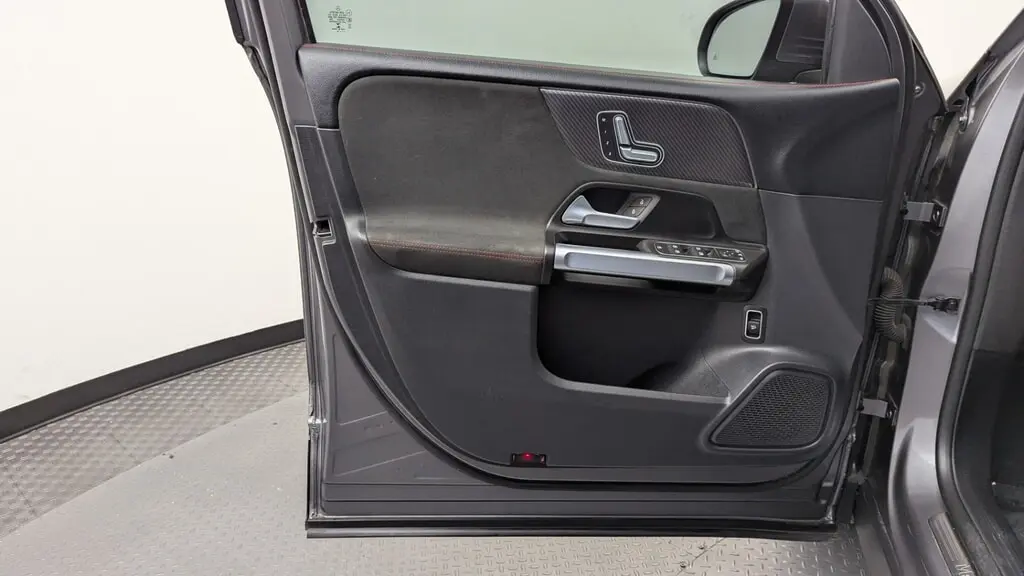 Florida Fine Cars - Used MERCEDES-BENZ GLB 2021 WEST PALM GLB 250