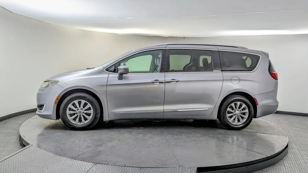 Florida Fine Cars - Used CHRYSLER PACIFICA 2018 WEST PALM TOURING L