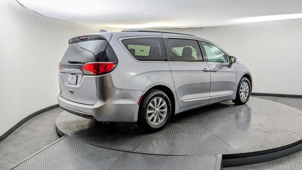 Florida Fine Cars - Used CHRYSLER PACIFICA 2018 WEST PALM TOURING L