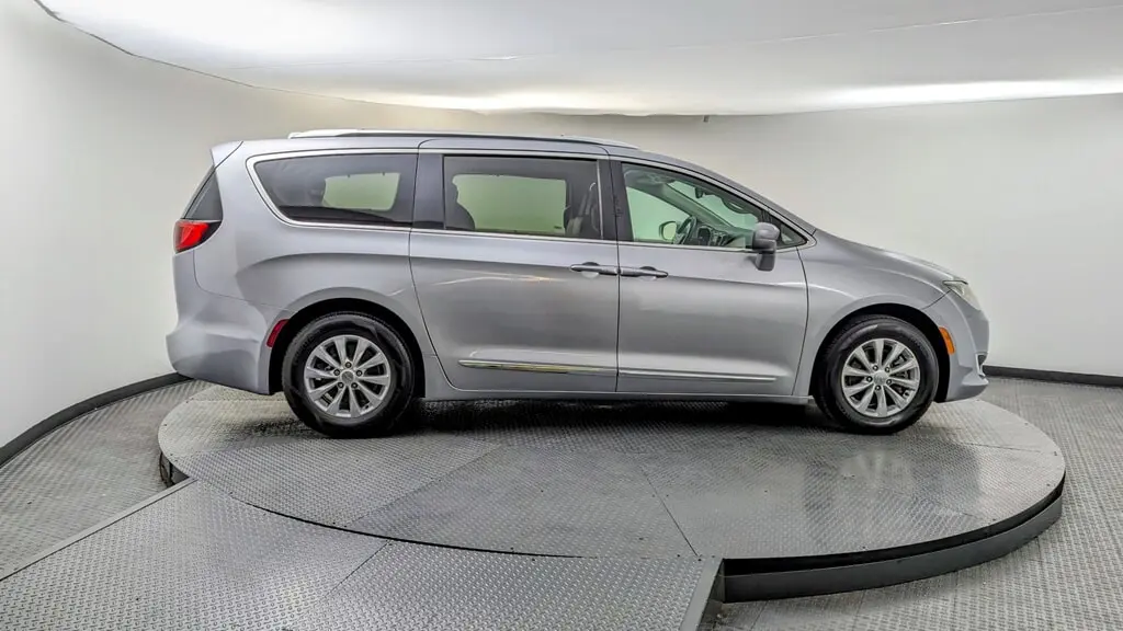 Florida Fine Cars - Used CHRYSLER PACIFICA 2018 WEST PALM TOURING L